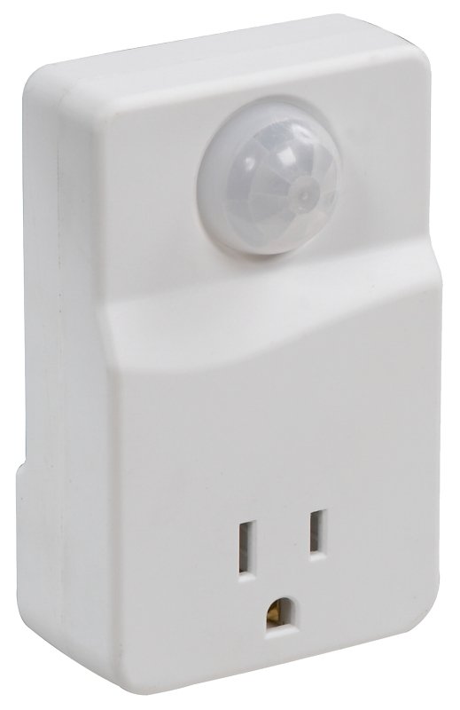 PLUG IN MOTION ACTIVATED 120V 